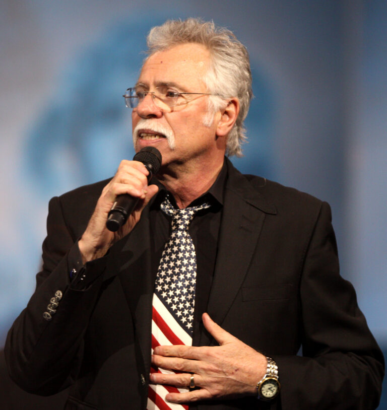 Celebrating Joe Bonsall: The Heart of the Oak Ridge Boys : Icon Radio